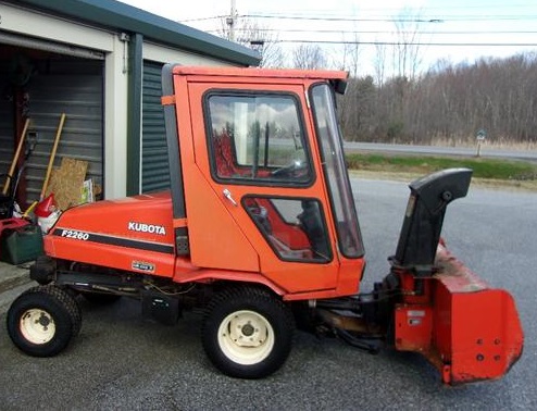 KUBOTA F2260, tłoki i pierścienie silnika